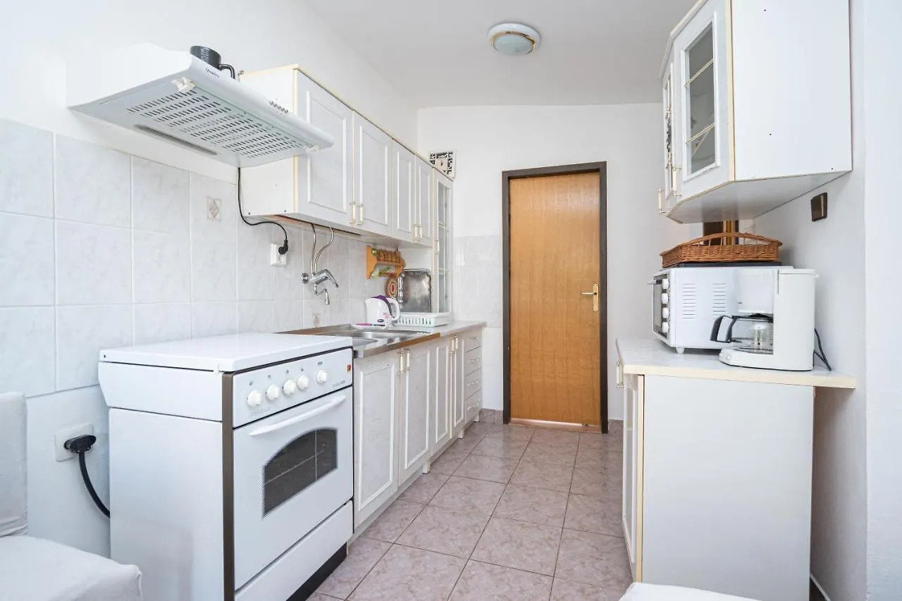 Apartments By The Sea Starigrad, Paklenica - 21824