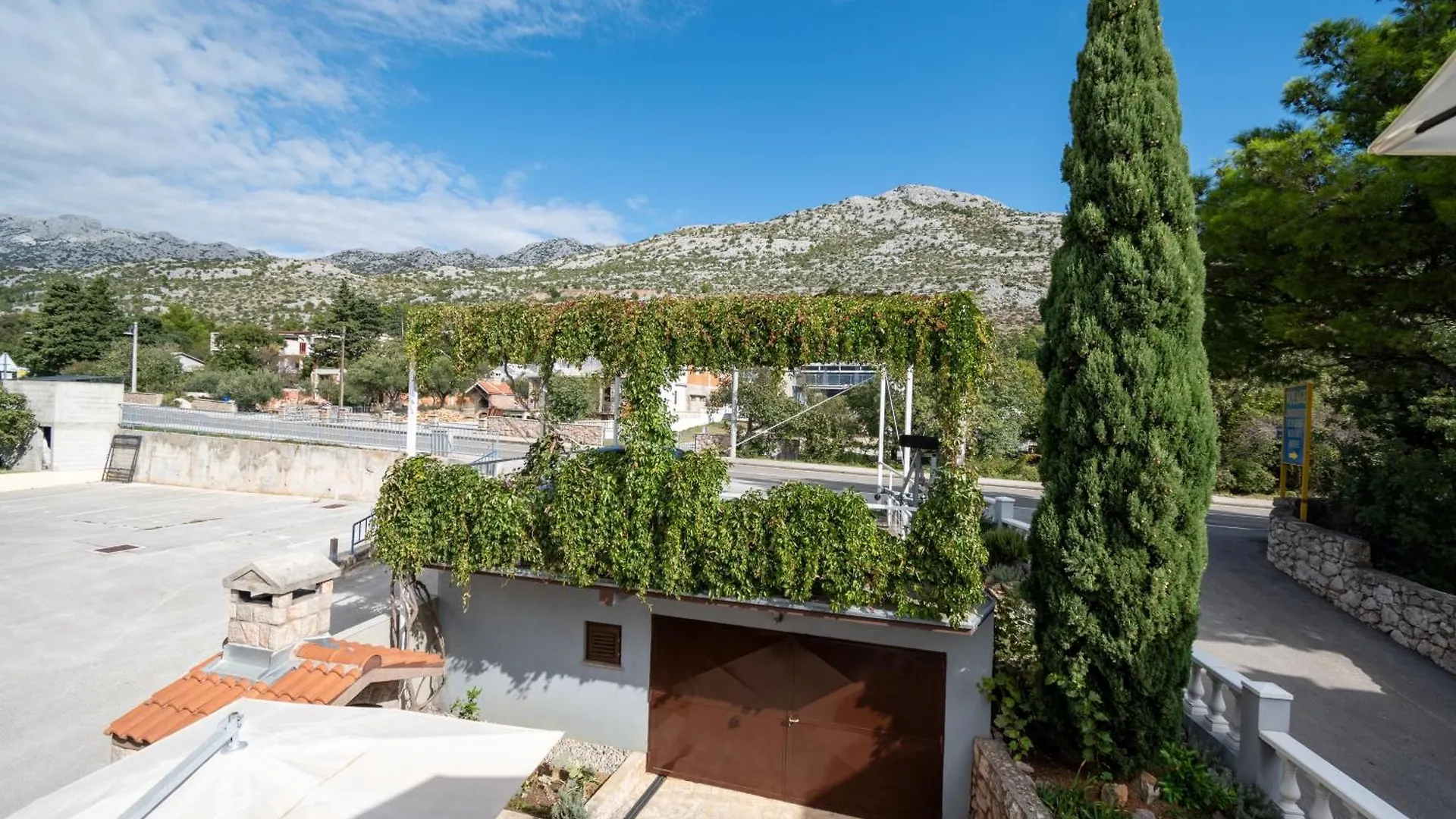 Apartments By The Sea Starigrad, Paklenica - 21824